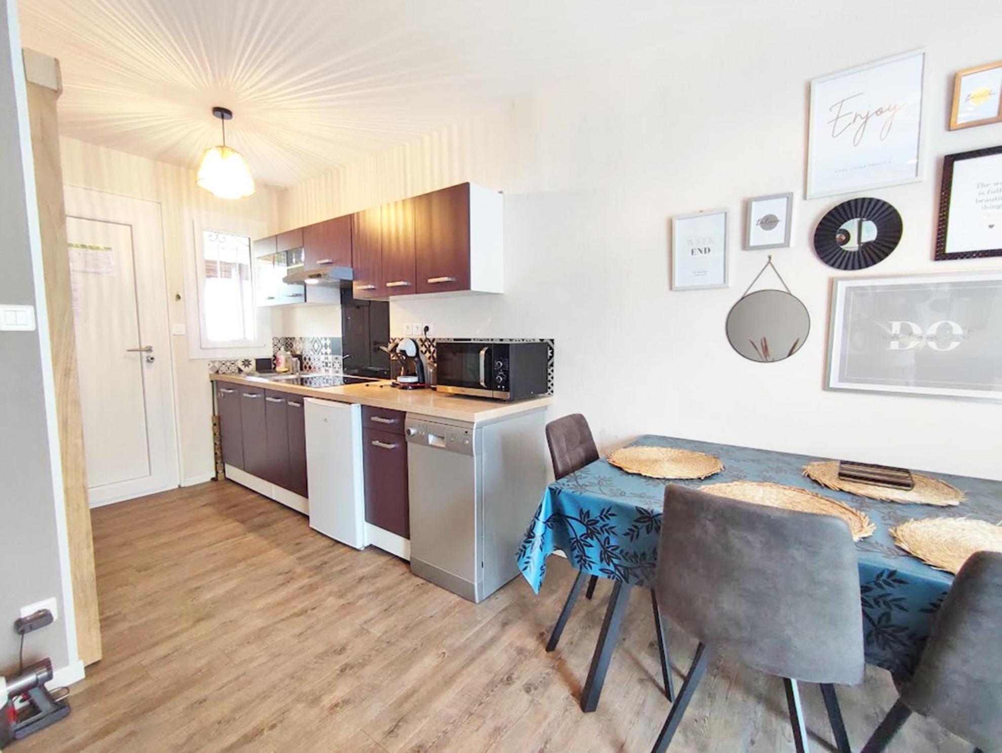 L'Escampette, Duplex T3, Centre Luchon, Wifi, Casier A Skis, 4 Personnes Bagnères-de-Luchon Eksteriør billede